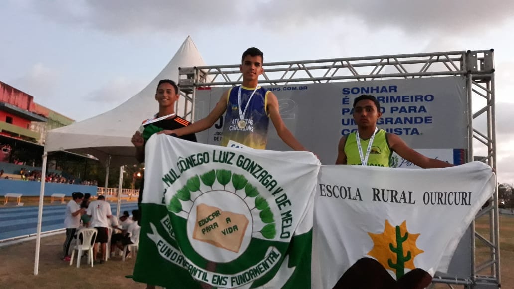 Carnaíba conquista sete medalhas nos Jogos Escolares de PE