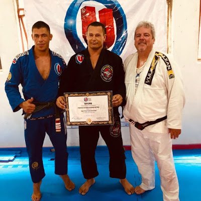 Mestre afogadense de jiu-jitsu recebe 2° grau na faixa preta