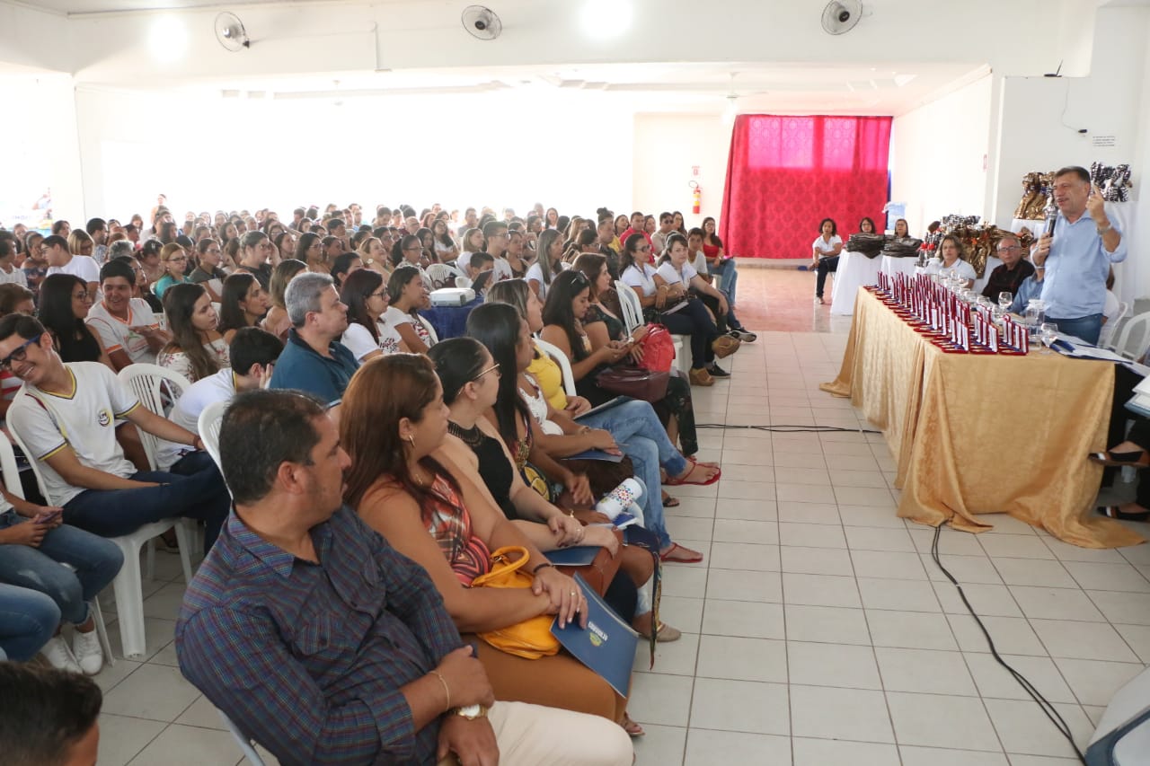 Aulas começam hoje nas escolas municipais de Afogados