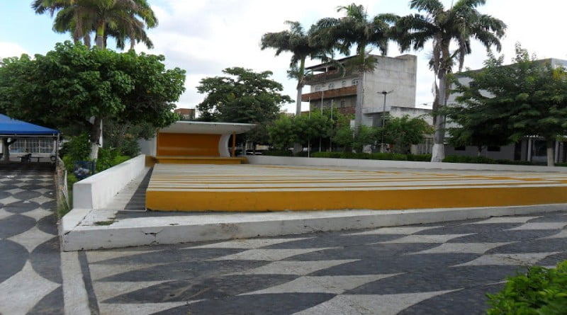 Durante abordagem em Serra Talhada, homem ameaça PMs dizendo ter ‘matadores na família’