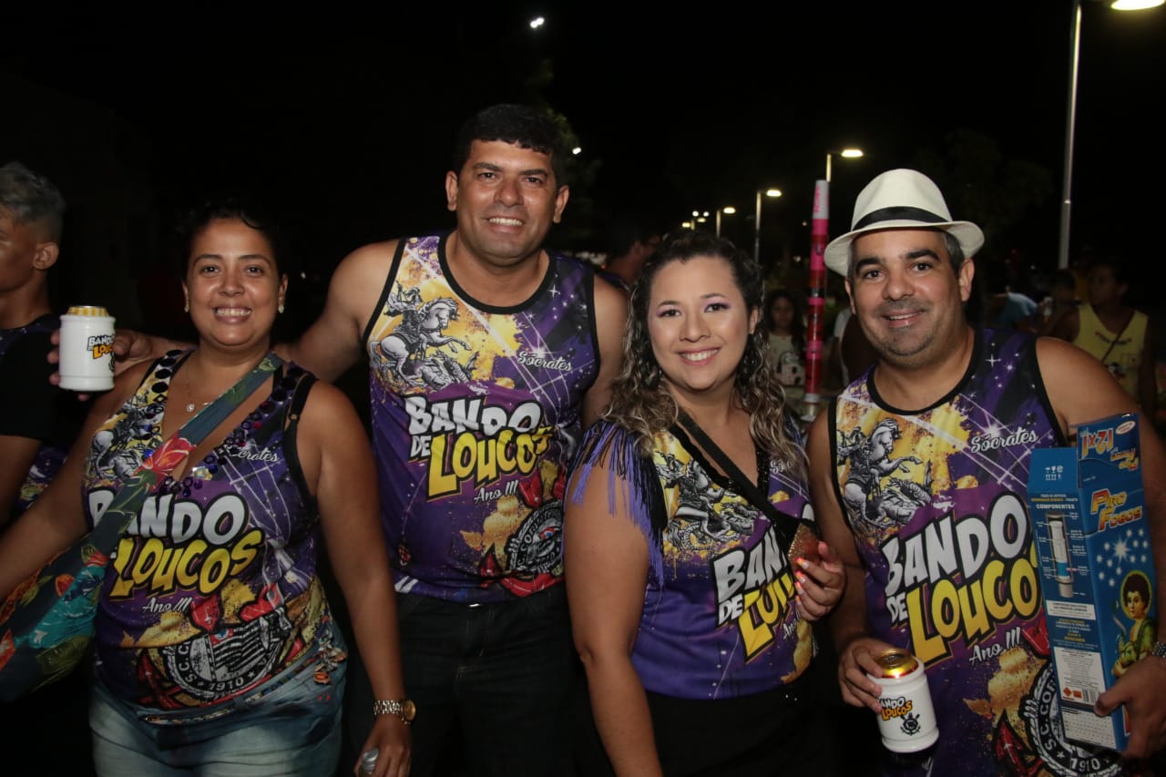 Bando de Loucos e Cozinhando o Galo esquentaram início do carnaval em Afogados