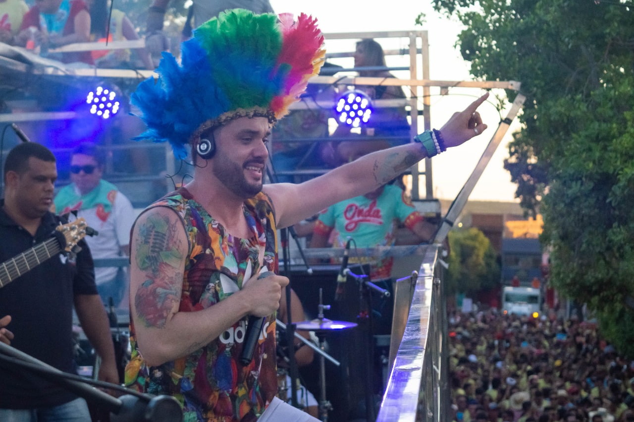 Ramon Schnayder comanda Onda de alegria em Afogados da Ingazeira