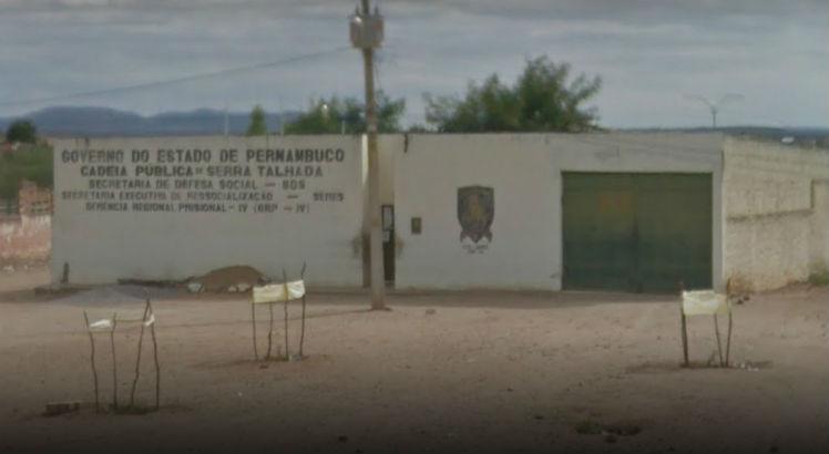 PM localiza quase 80 pacotes de cocaína e celulares na Cadeia de Serra Talhada
