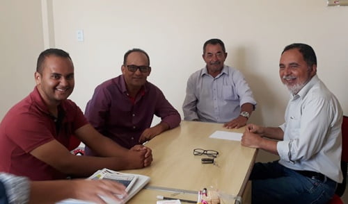 Anchieta Patriota despacha com lideranças de Novo Pernambuco