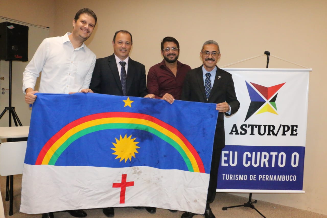 Secretário Edgar Santos eleito vice-presidente da ASTUR