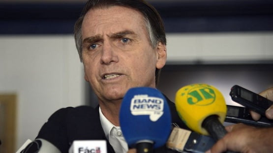 Se escola tiver partido, que seja dos dois lados, defende Bolsonaro