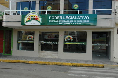 Escândalo: Veículos oficiais da Câmara de Arcoverde já somam 25 multas em aberto