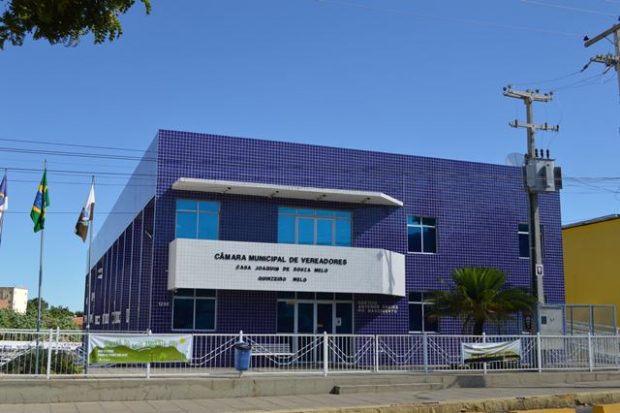 Câmara de Vereadores de Serra Talhada divulga nota de esclarecimento sobre redução dos dias de recesso