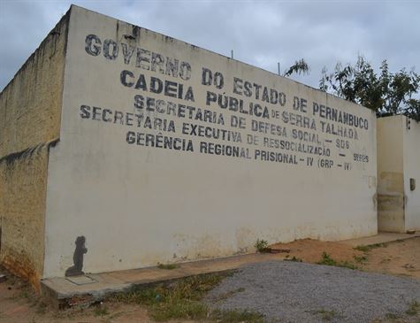 Droga e celular encontrados na cadeia de Serra Talhada
