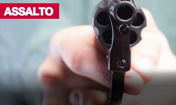 Bandidos roubam R$ 30 mil de correspondente bancário em Serra Talhada