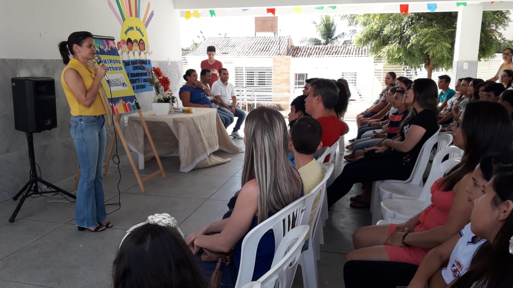 A Escola Municipal Domingos Teotônio, realiza evento ‘Aluno destaque’, no encerramento do semestre