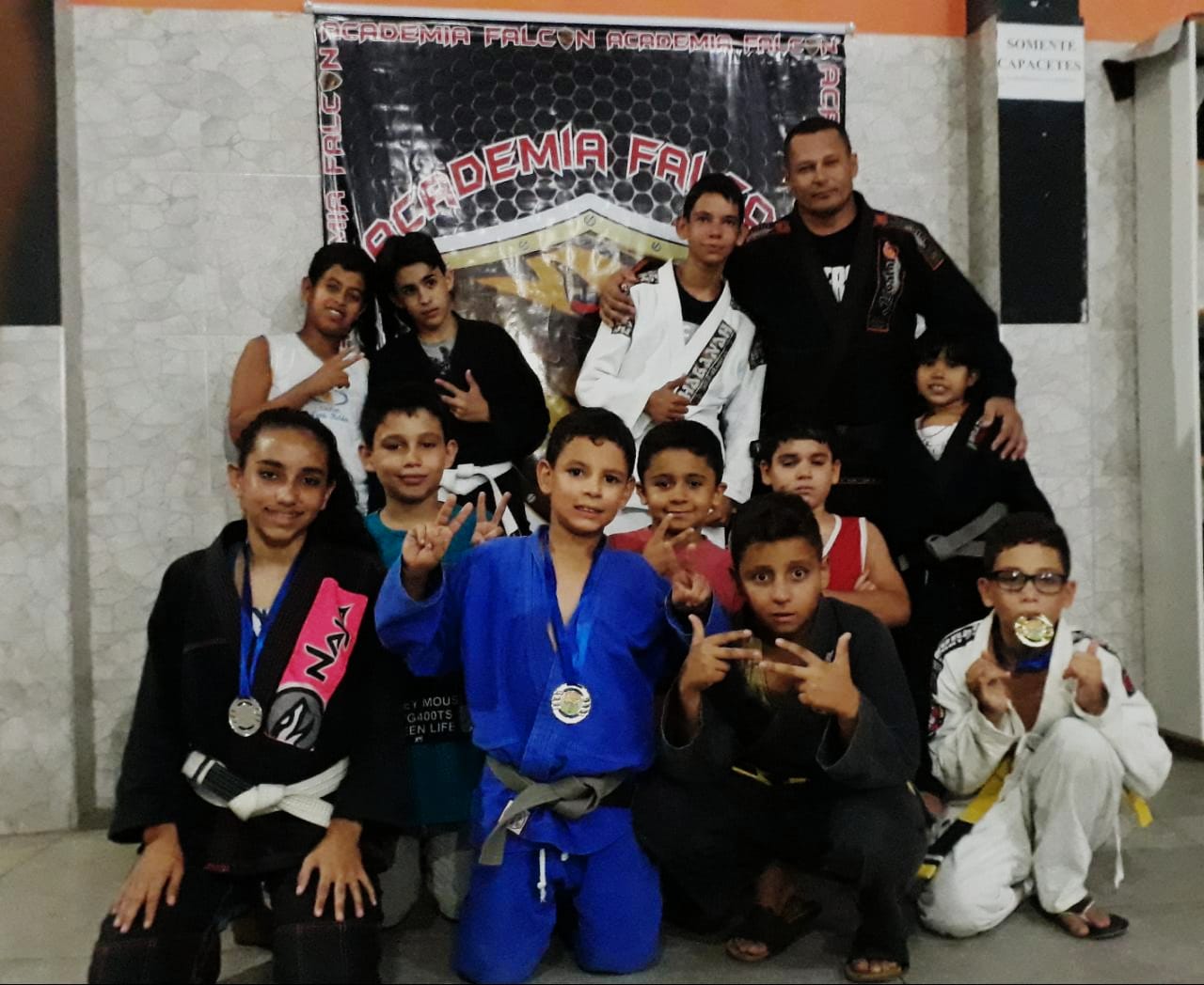 Atletas kids de Afogados conquistam 4º lugar em competição de jiu-jitsu