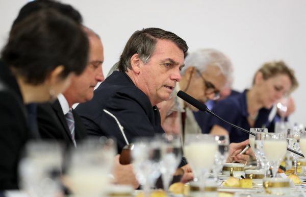 ‘Daqueles governadores de ‘paraíba’, o pior é o do Maranhão’, diz Bolsonaro