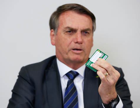 Bolsonaro promete divulgar gastos pessoais com cartão corporativo