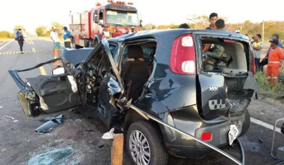 Homem morre no dia do aniversário e três pessoas ficam feridas em acidente em Floresta-PE