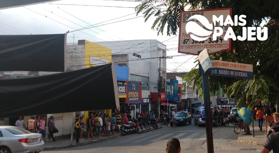 Exclusivo: criminosos presos na Avenida Manoel Borba em Afogados da Ingazeira