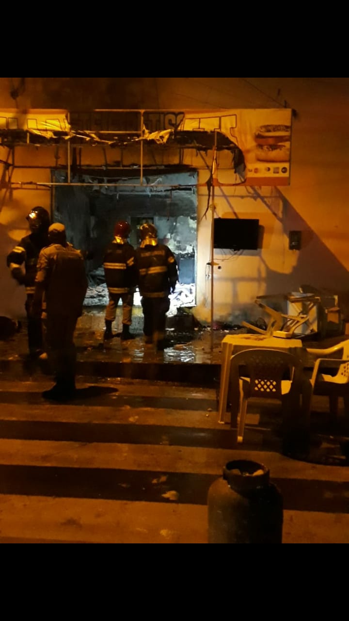 Incêndio atinge comércio em São José do Egito, confira fotos, vídeos e informações