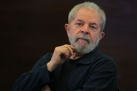 Plenário do STF decide manter Lula preso em Curitiba
