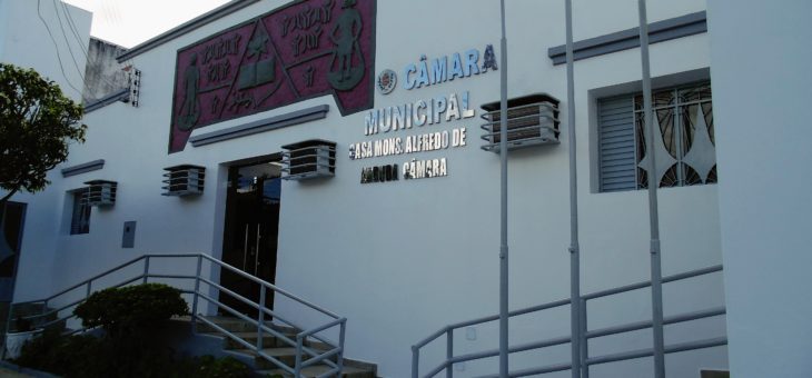 Em mais uma inauguração na Câmara de Vereadores de Afogados, as polêmicas ficaram com os holofotes