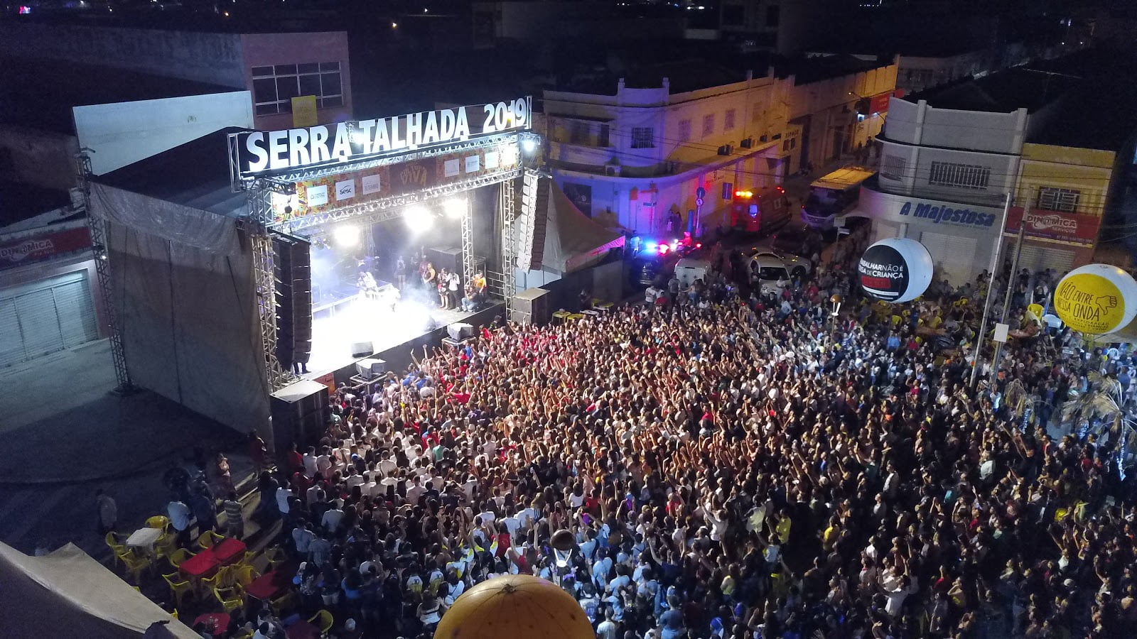 Multidão prestigia Romaria e Noite da Juventude na Festa de Nossa Senhora da Penha, em Serra Talhada