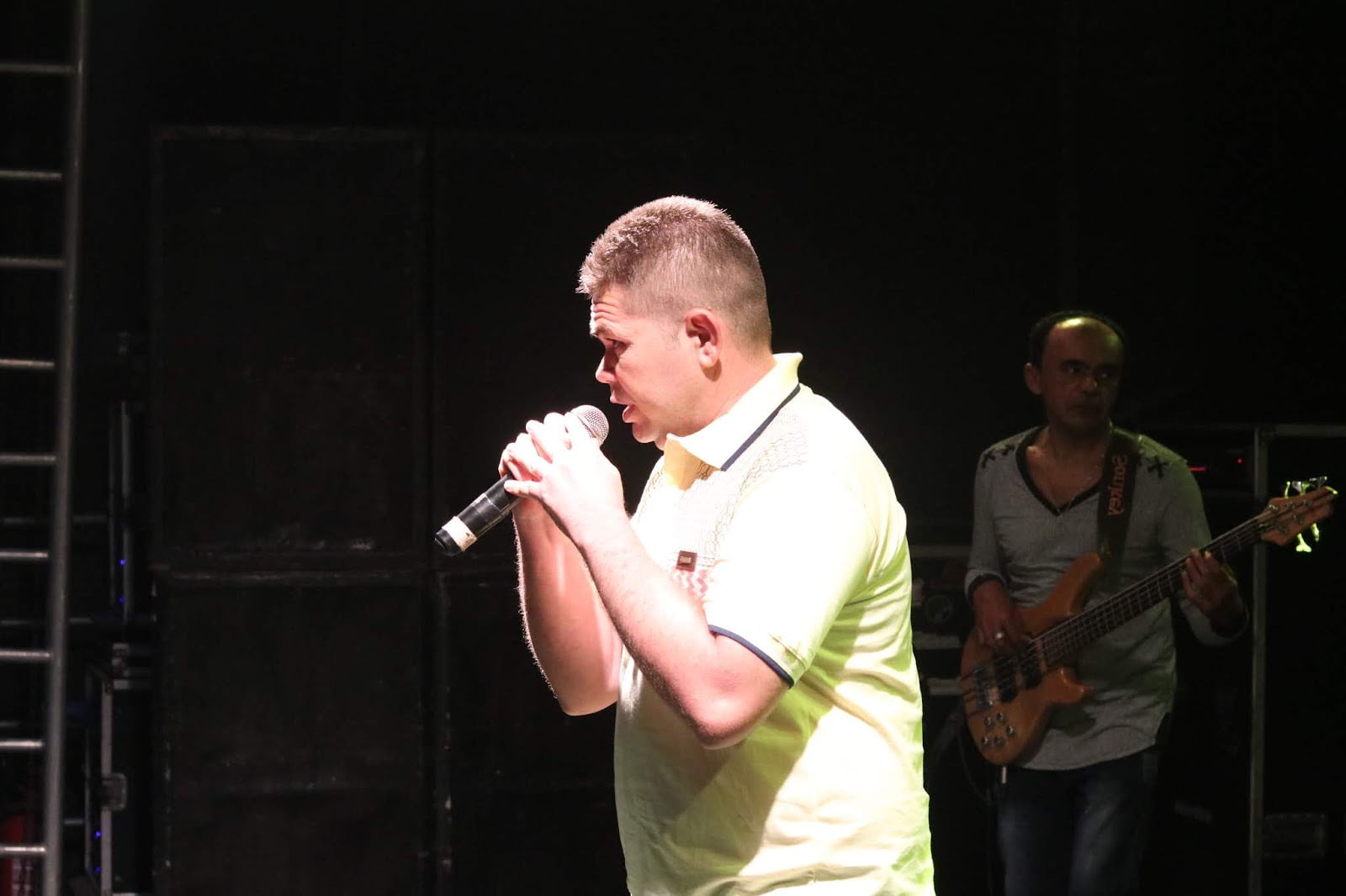 Serra Talhada: Renan Alves é o vencedor do Cantando na Concha 2019