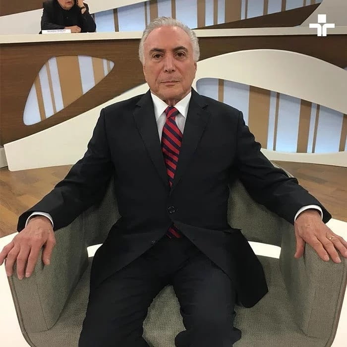 Temer chama impeachment de Dilma de “golpe” e bomba na internet