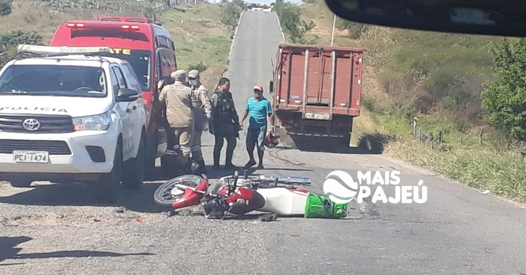 Somente o buraco da morte foi corrigido pelo Programa Caminhos de PE na Principal estrada do Pajeú