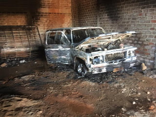 Incêndio destrói completamente veículo de guia turístico de Triunfo