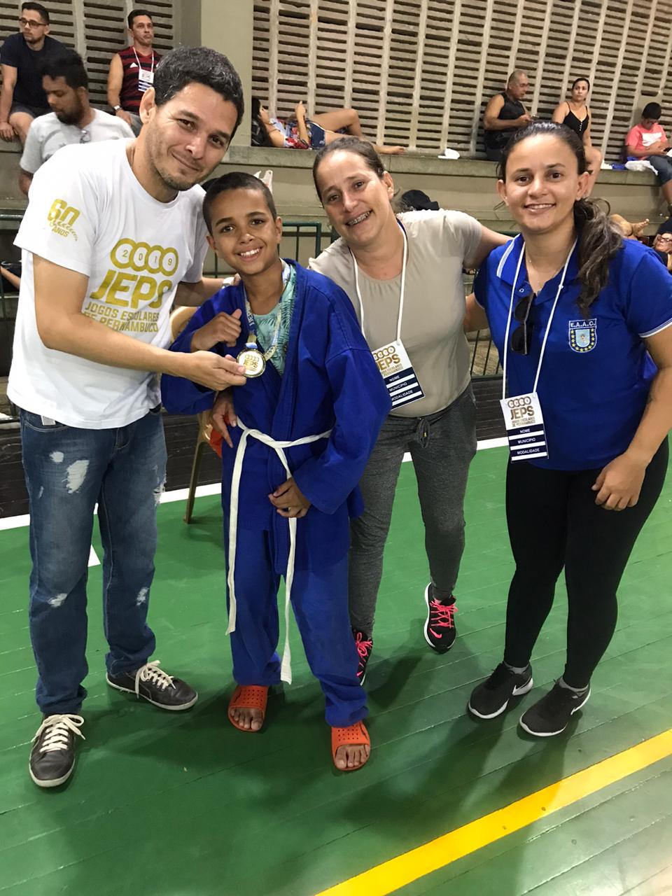 Judô de Tabira bem representado nos Jogos Escolares de Pernambuco