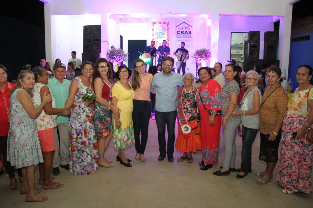 Prefeitura de Afogados promoveu baile da Terceira Idade