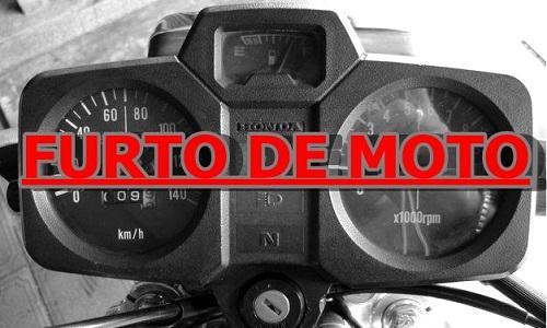 Moto furtada no Centro de Tuparetama