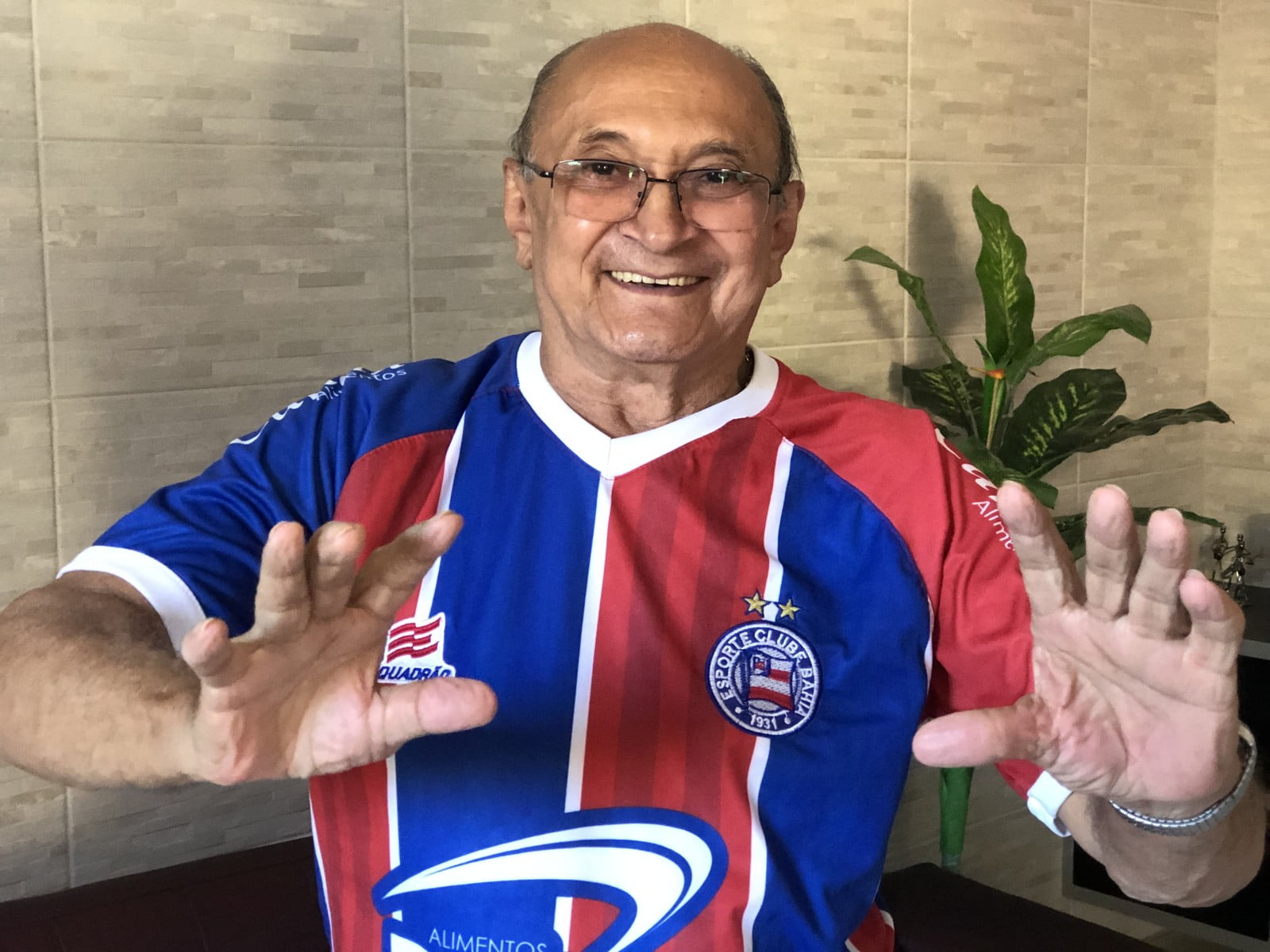 Goleiro que evitou o gol mil de Pelé pelo Bahia nasceu em Afogados da Ingazeira