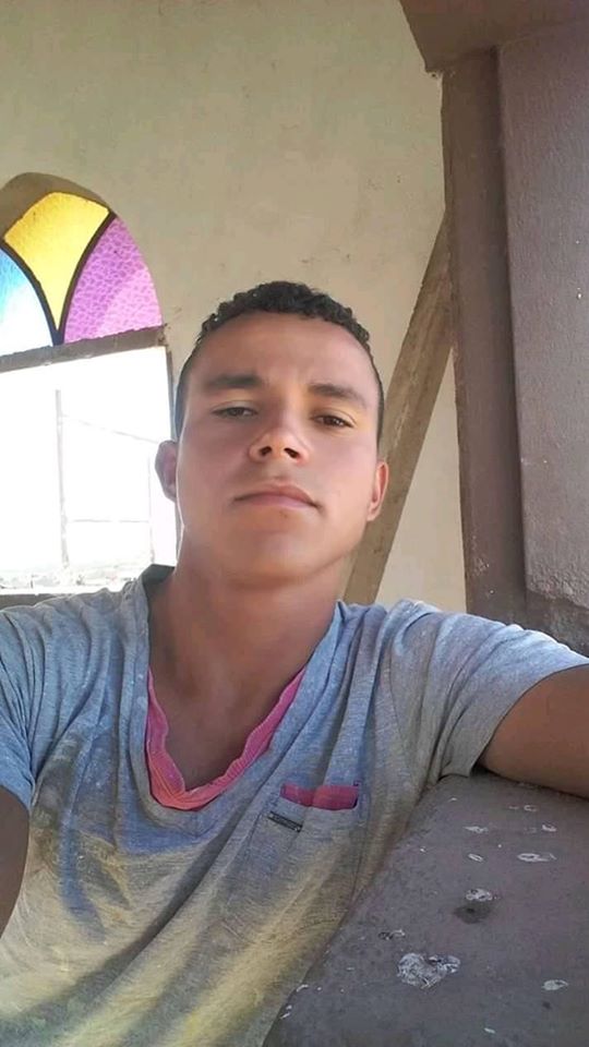 Em Afogados, família sofre com perda de jovem que cometeu suicídio e vendo fotos e vídeos compartilhados em redes sociais