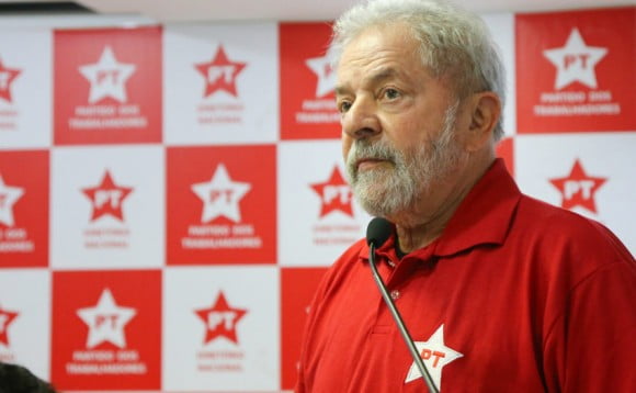 PF indicia Lula por propina disfarçada de doações para Instituto