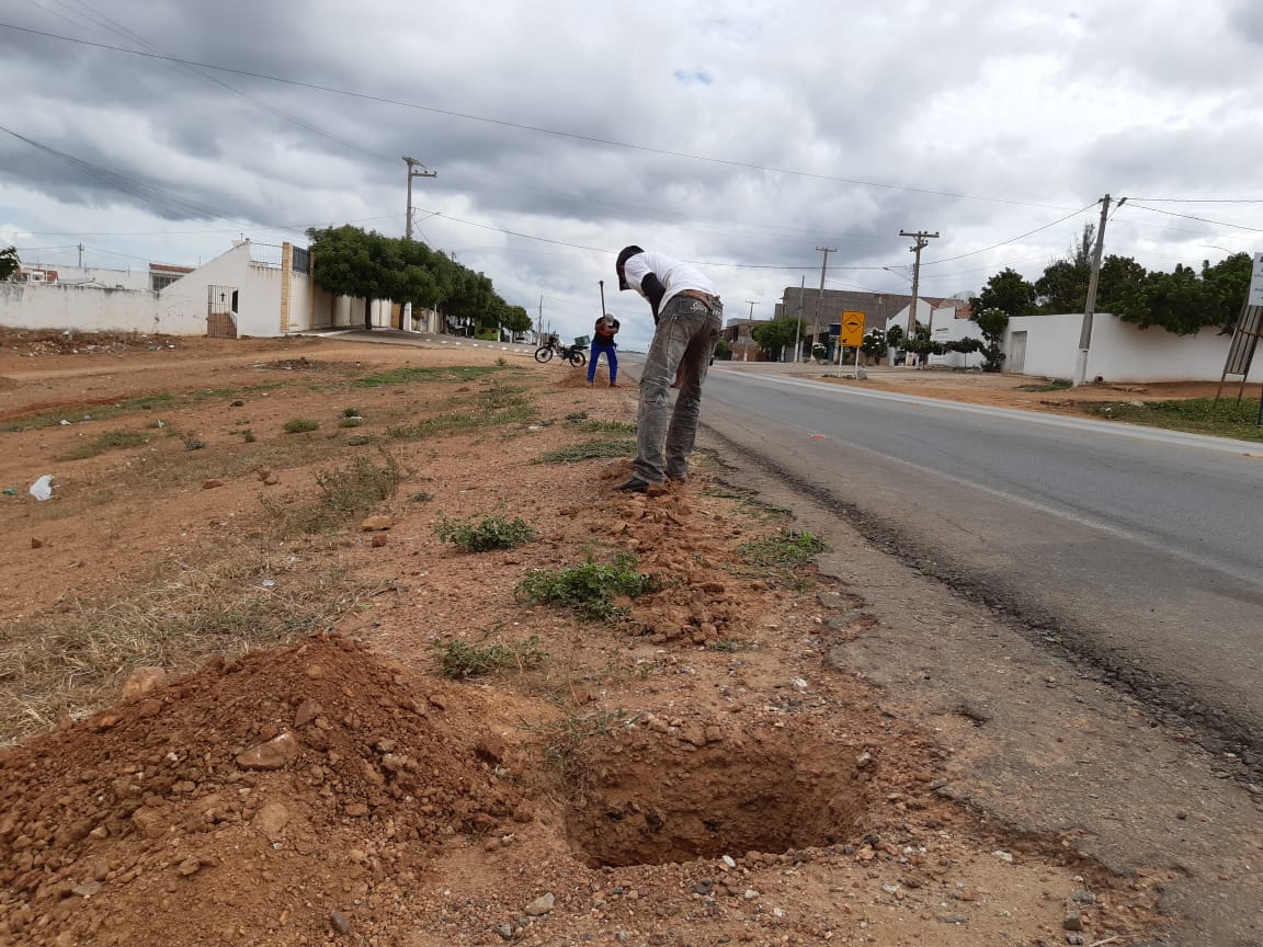 Prefeitura de Tuparetama inicia ações no Bairro Santa Luzia