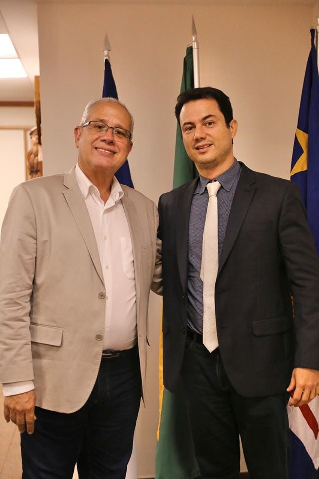 Prefeito de Tuparetama vai ao Recife em busca de recursos para o município