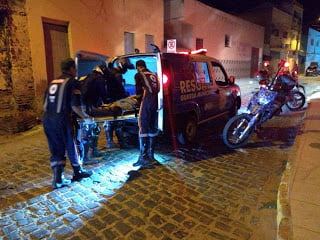 Guarda de Tabira presta socorro a homem caído em via pública