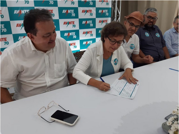 Deputado federal Sebastião Oliveira, destina meio milhão para saúde de Arcoverde a pedido da Vereadora do Avante Cybelle Roa