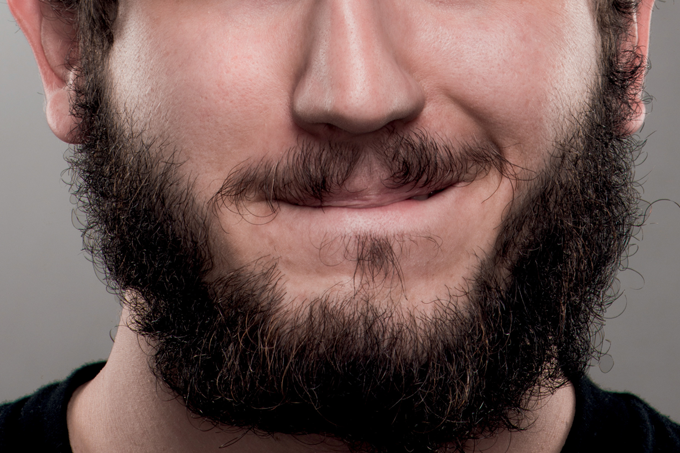 Tirar a barba ajuda na prevenção do coronavírus?