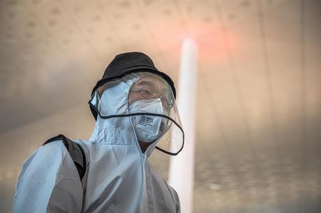 Sem novas mortes, China confirma desaceleração da epidemia no país