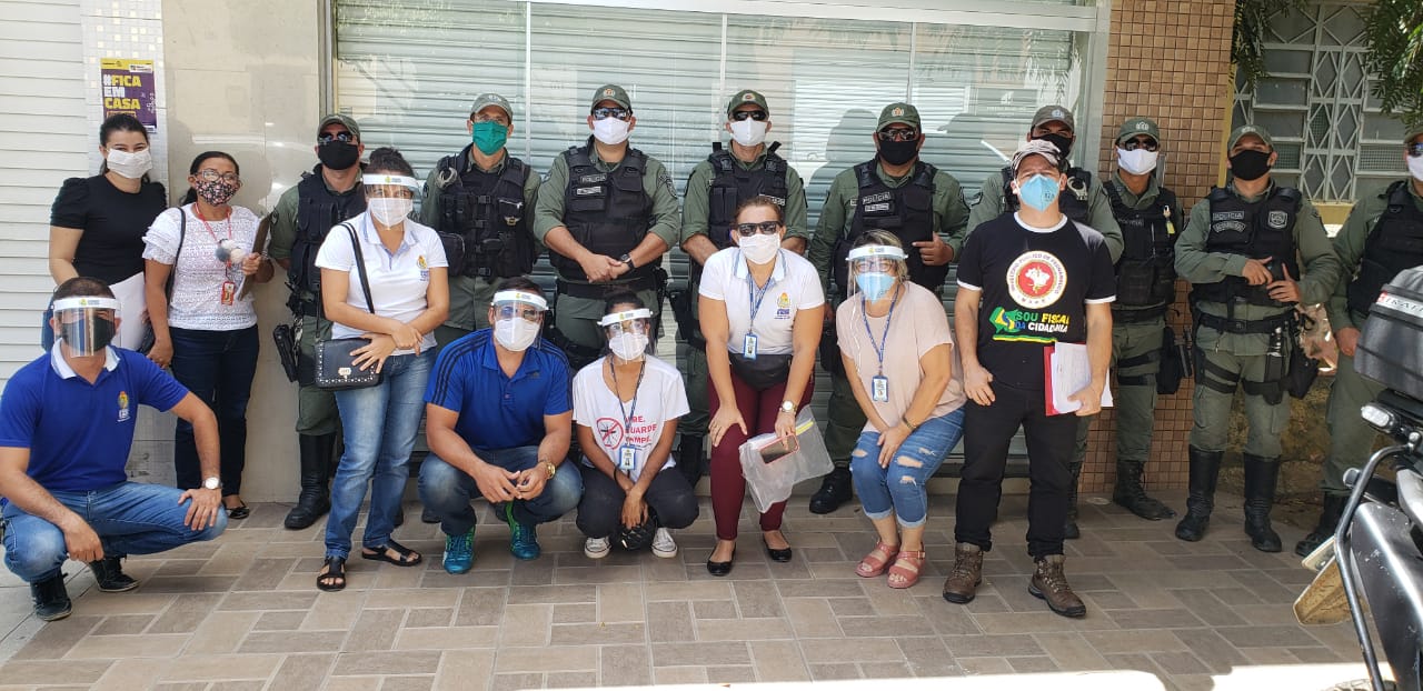 Operação em Afogados de Ingazeira coíbe o transporte interestadual clandestino para reduzir a transmissão do novo coronavírus