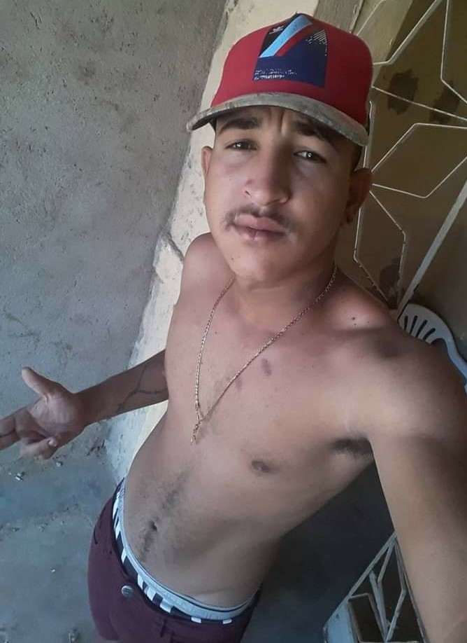 Homem é baleado em Sertânia