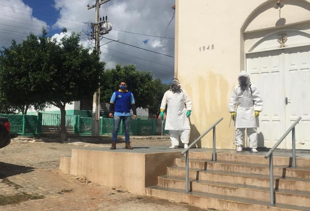 Prefeitura de Tuparetama realiza desinfecção de espaços públicos no Distrito de Santa Rita