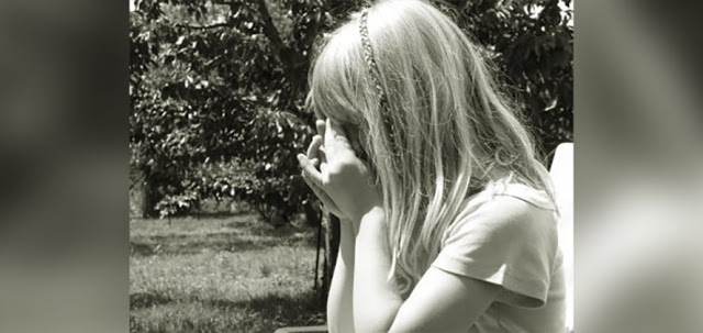 Criança vai a vizinho com deficiência doar prato de comida e sofre abuso sexual