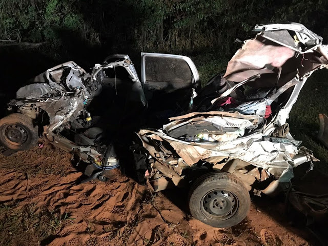 Acidente entre caminhões e carros deixa mortos em rodovia