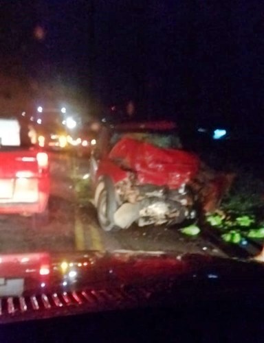 Acidente entre veículos deixa feridos na PE-320, em Calumbi