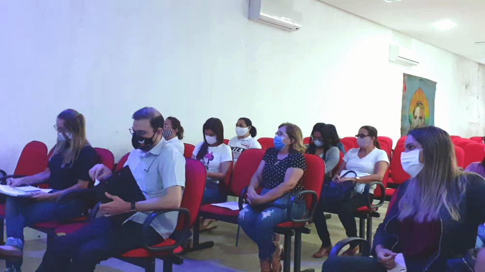 Governo de Tuparetama debate medidas para retorno das aulas