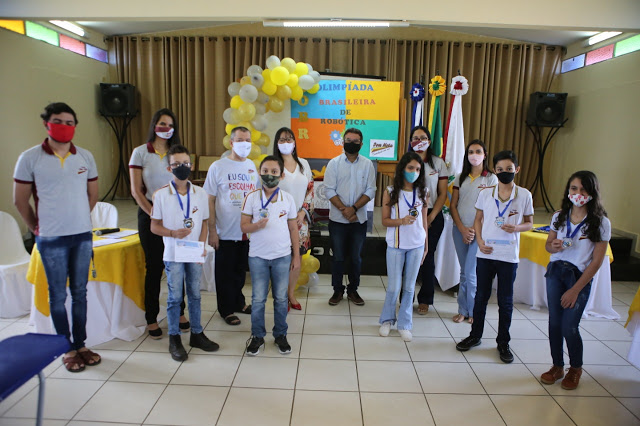 Prefeitura de Afogados da Ingazeira entrega kit’s para instalação de laboratório de robótica