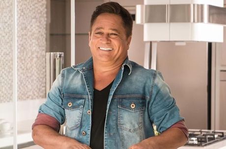 Leonardo diz que quer morrer de cirrose e é criticado em live