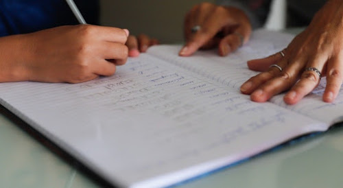 Longe da escola, crianças e adolescentes estão mais ansiosos e sem paciência com ensino remoto